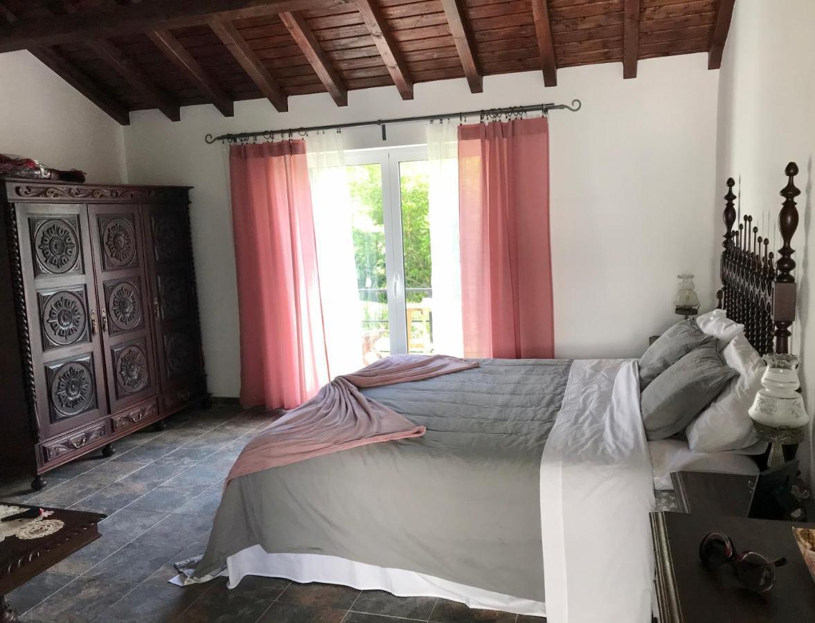 Cadaval Ceu Sobre Montejunto Boutique B&B المظهر الخارجي الصورة